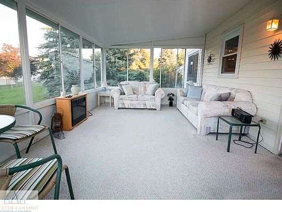 5th image of 927 Westover Cir