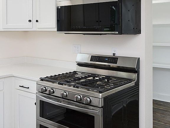 5th image of 1616 Grant St