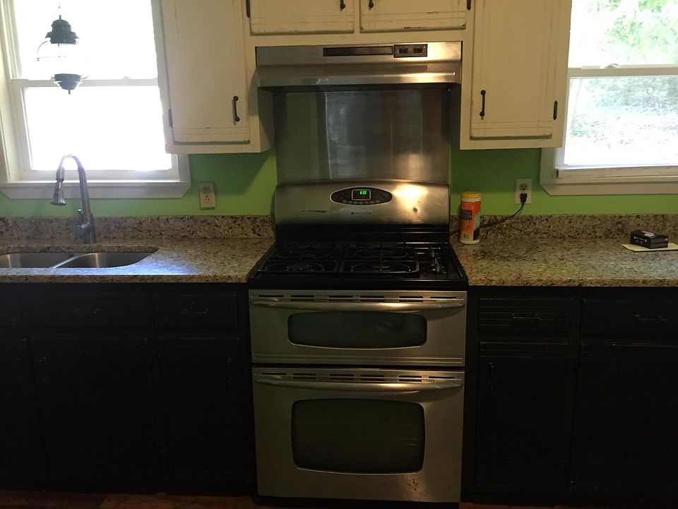 1st image of 8690 E Parkway S