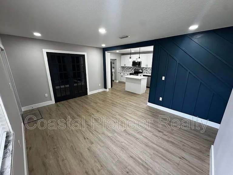 8711 N Wick Pl — Photo 6