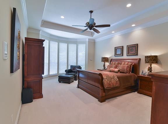 5th image of 504 Potomac Pl