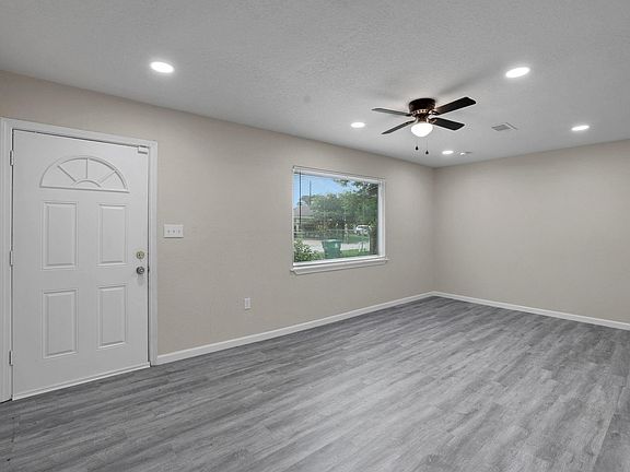 5th image of 9409 Fairland Dr