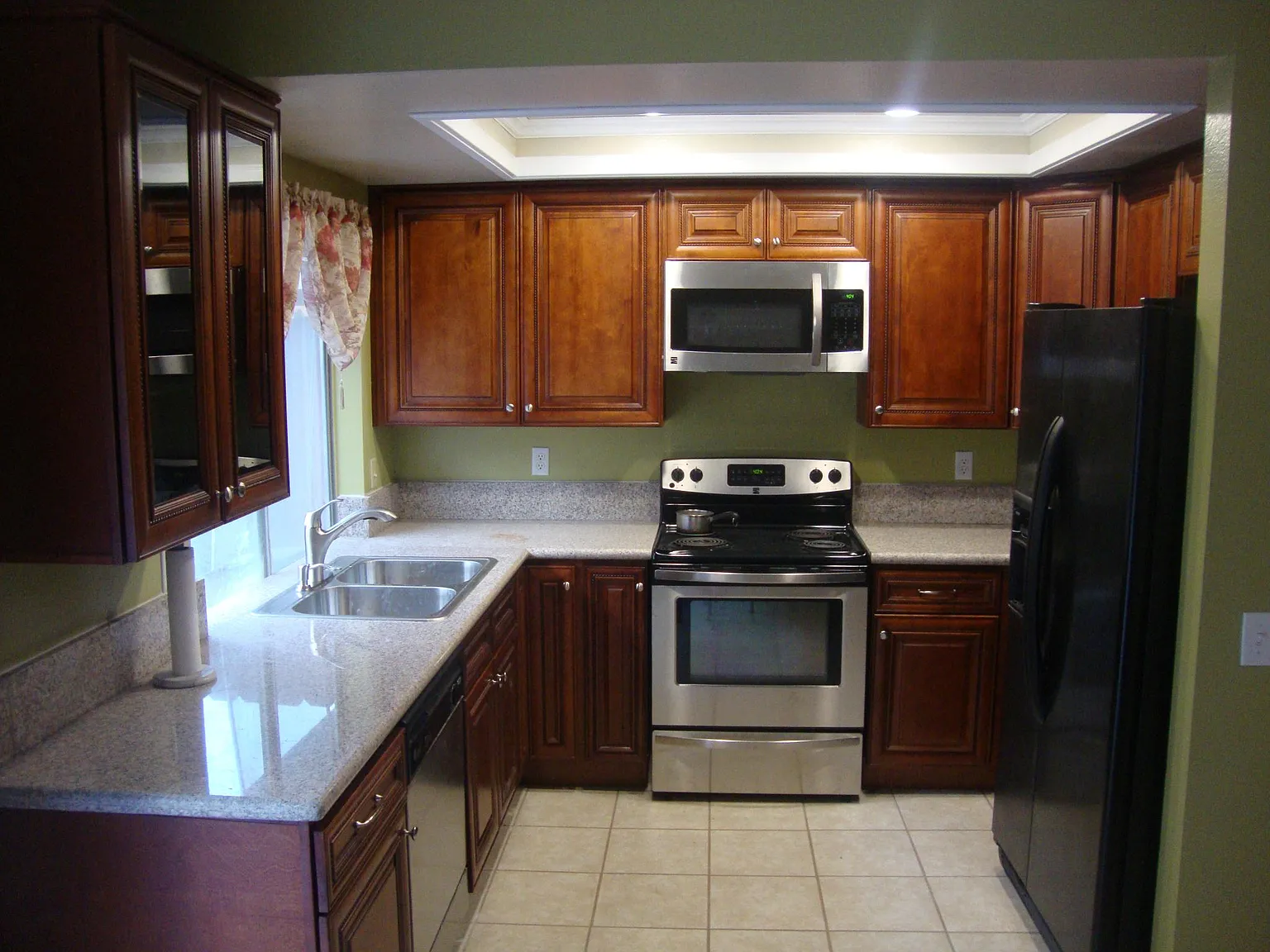 2 bed, 2.5 bath, 1257 sqft, $3,075 — Photo 2