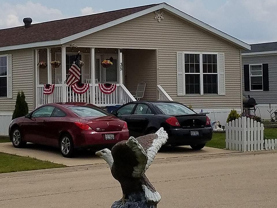 Front porch. Same porch at rear