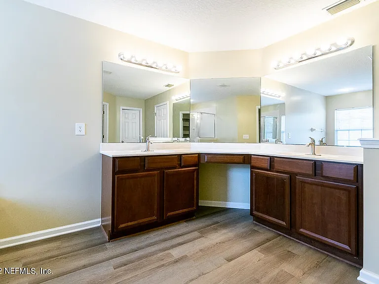 825 Marjories Way — Photo 30