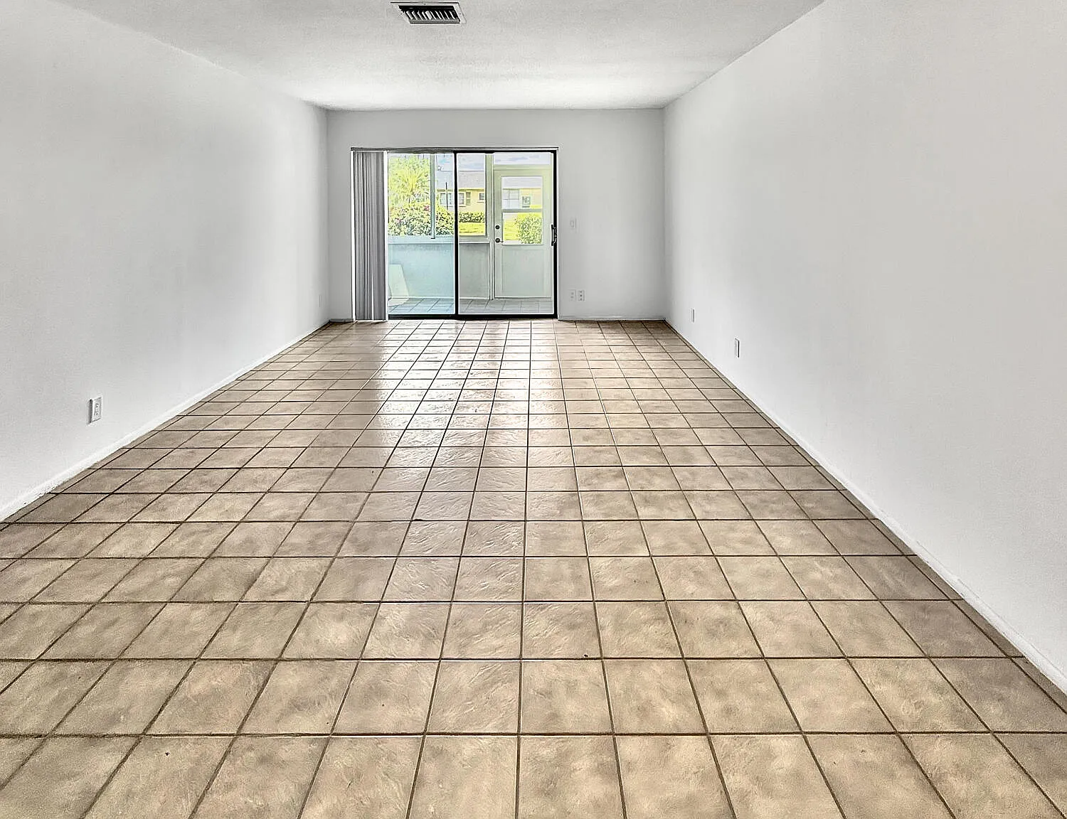 2 bed, 1.0 bath, 815 sqft, $1,650 — Photo 4