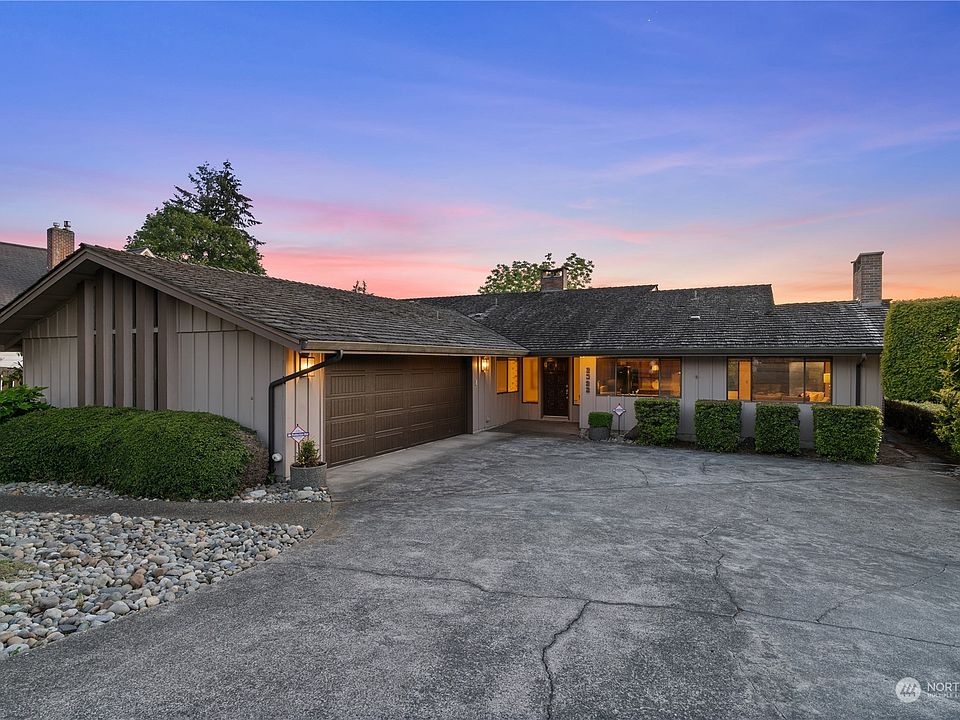 1st image of 2322 Sunset Drive W
