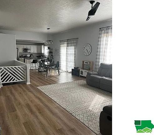 5th image of 1303 Clairmont Cir