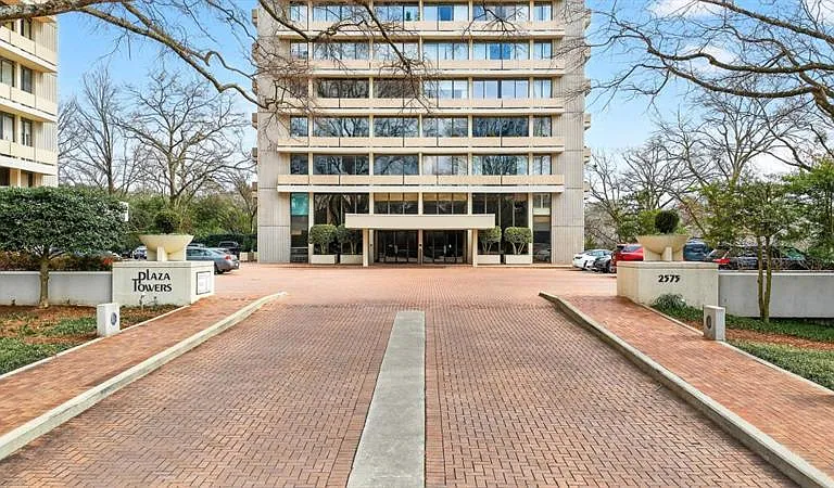 2575 Peachtree Rd NE #7E — Photo 53