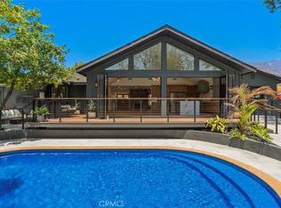 32 W Las Flores Dr, Altadena, CA 91001