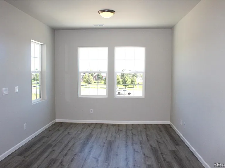 5231 Mountain Vista Hts — Photo 9