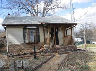 5475 Janet Ave, Saint Louis, MO 63136