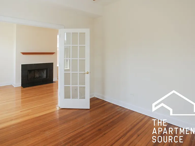 3846 N Southport Ave #3 — Photo 6