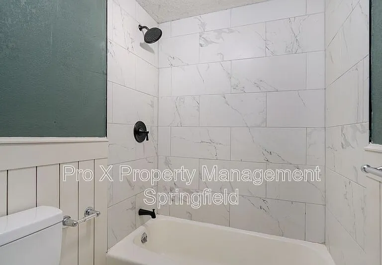 3332 S Southlyn Pl — Photo 10