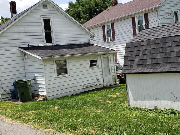 4th image of 610 Park St