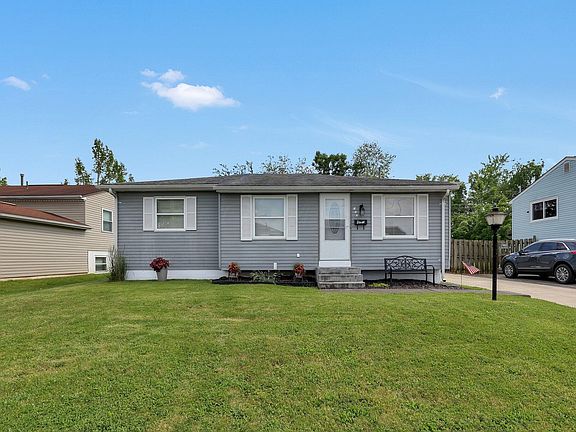 4th image of 857 Higbee Dr S