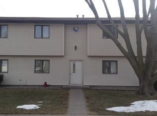 2121 Cottage St, Grand Island, NE 68803