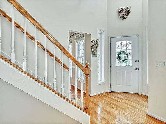 4th image of 6180 Southbrook Dr