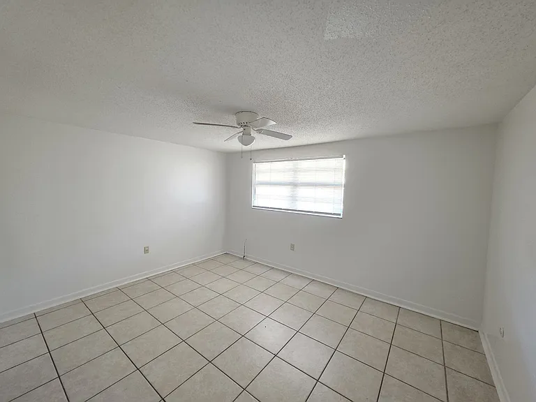 1501 Spitz Ct — Photo 5