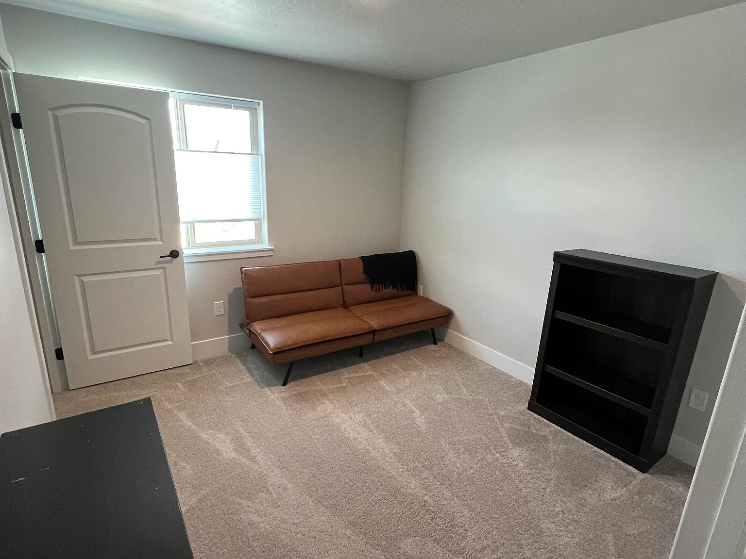 7663 Grapevine Ct — Photo 3