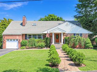 114 Shirley Ln, White Plains, NY 10607