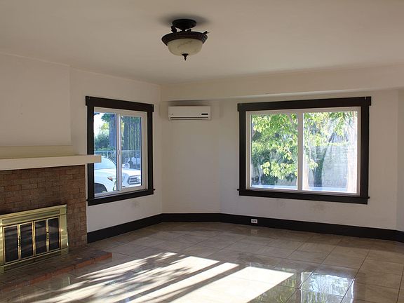 5th image of 1790 N Allen Ave #F