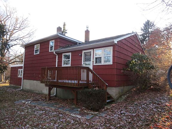 4th image of 5 Rocky Ln