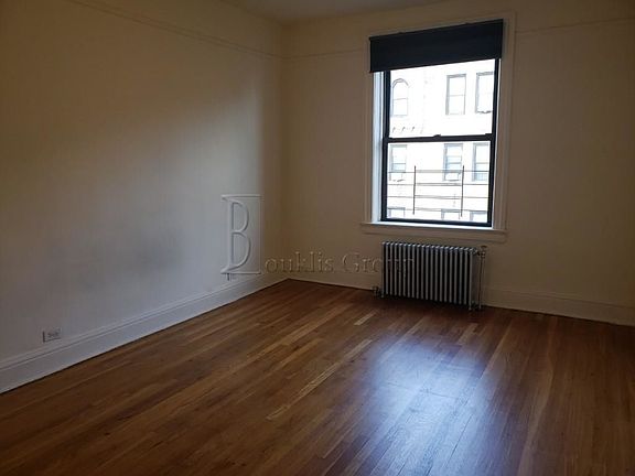 2nd image of 2815 34th St APT 2I