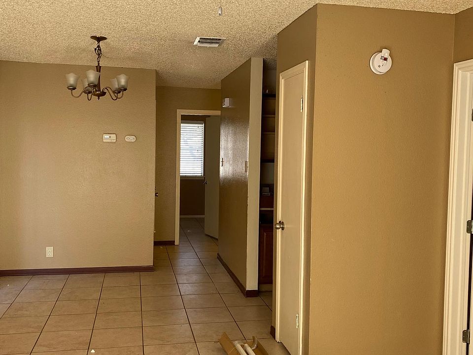 1st image of 8889 Meadow Range St