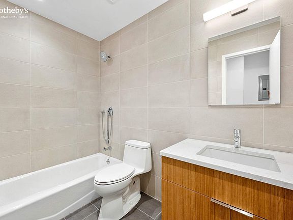 5th image of 260 W 88th St APT 2
