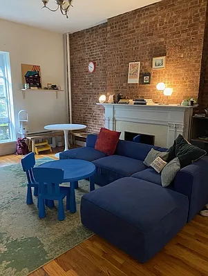 Rented by AJ Clarke | media 11