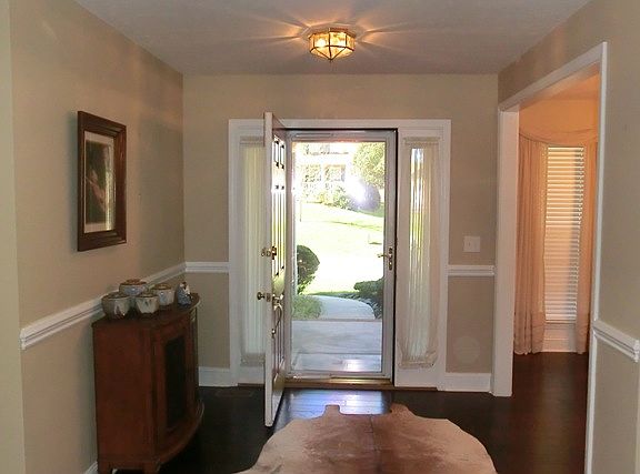 3rd image of 5114 Tropicana Dr