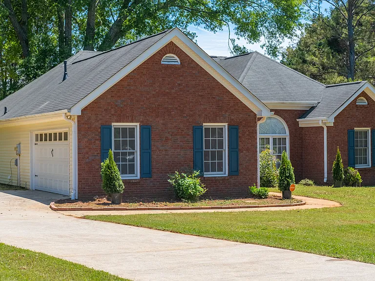 Exterior with 2 car garage
