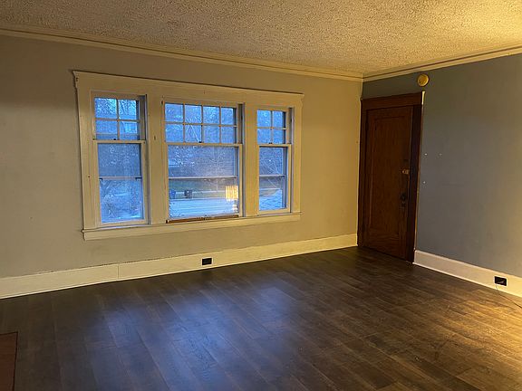 2nd image of 9409 Clifton Blvd APT 2