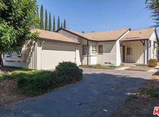 14817 Lorne St, Panorama City, CA 91402