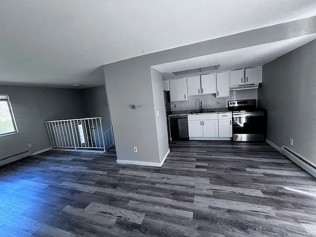 2 bed, 980 sqft, $1,800 — Photo 3