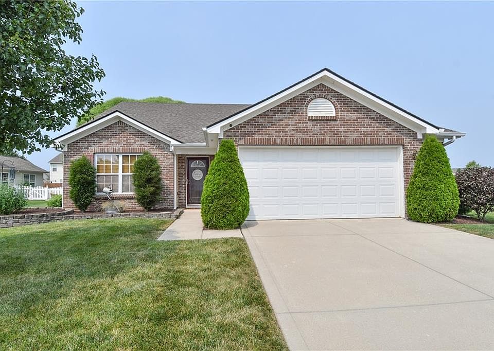 1st image of 2312 Bluewood Way