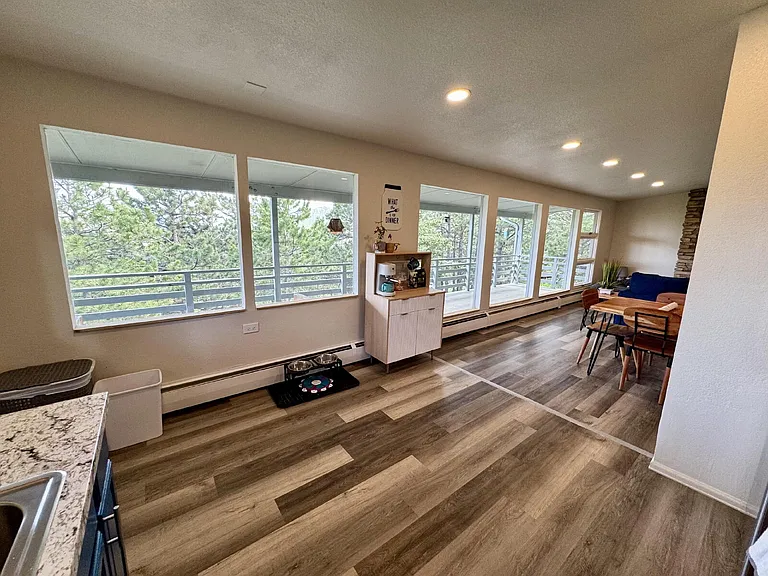 11922 Hillcrest Rd — Photo 9