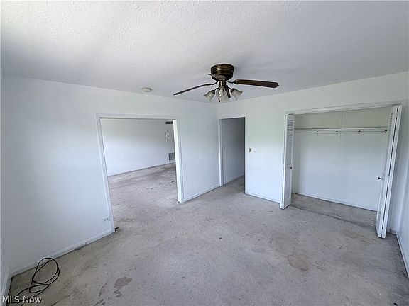 3rd image of 13800 Fairhill Rd APT 420