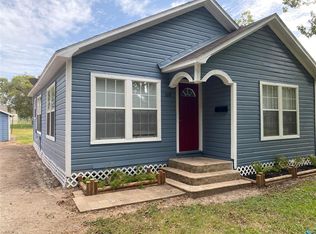 508 Lundy Ave, El Campo, TX 77437