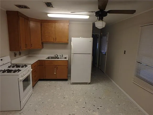 116 Carita Dr — Photo 8