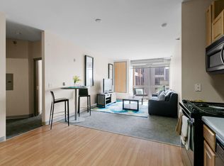601 SE Main St APT 415, Minneapolis, MN 55414