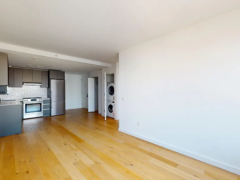 14474 Northern Blvd #7T — Photo 6