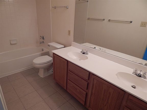 3rd image of 8050 Pioneer Dr APT 607