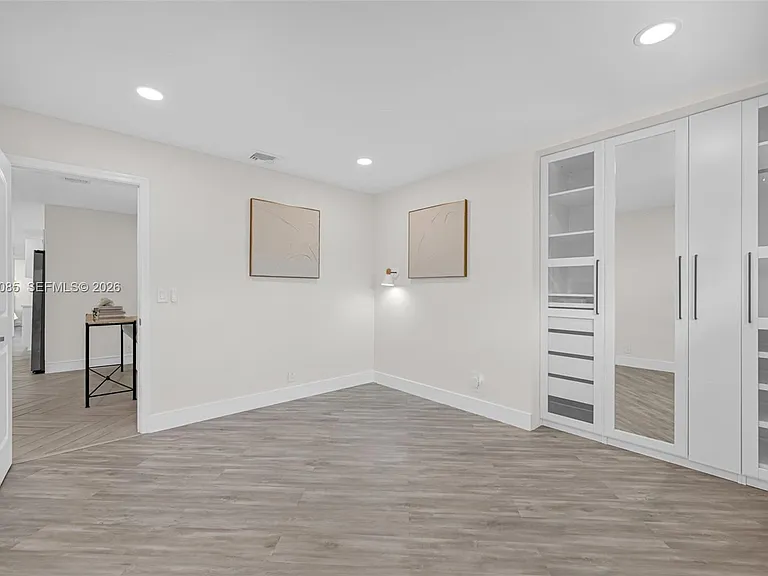 1001 NW 4th Ct — Photo 35