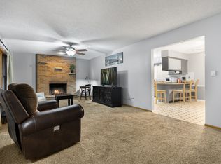 42W400 Jericho Rd, Aurora, IL 60506