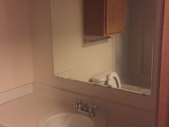 5th image of 301 S Greengate Dr