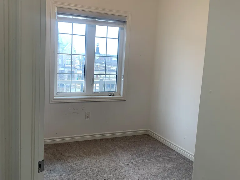 4 Haymarket Dr — Photo 17