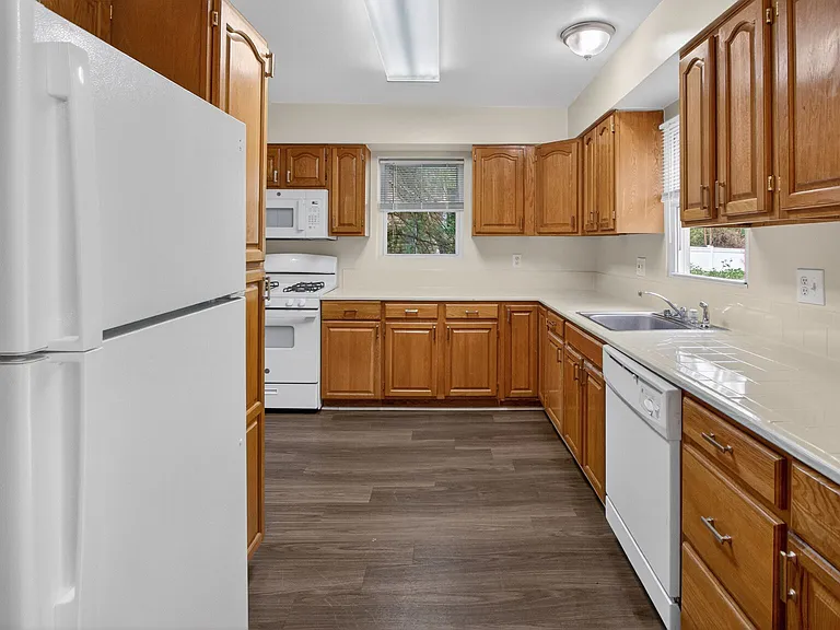 3046 Monroe St NE — Photo 9