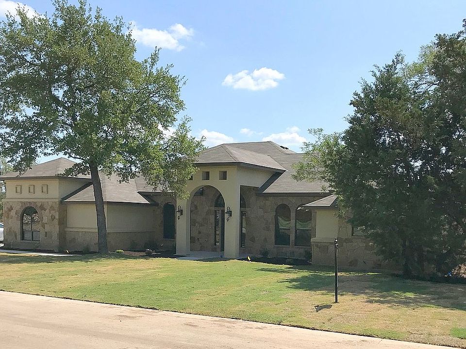 1st image of 218 Canaan Dr